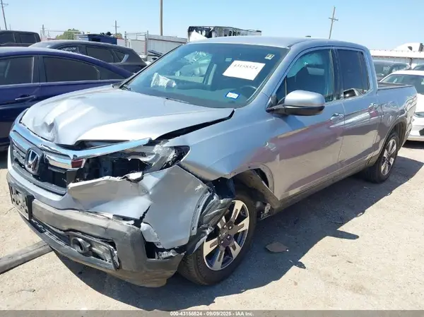 5FPYK2F67HB005866 2017 HONDA RIDGELINE - Image 2