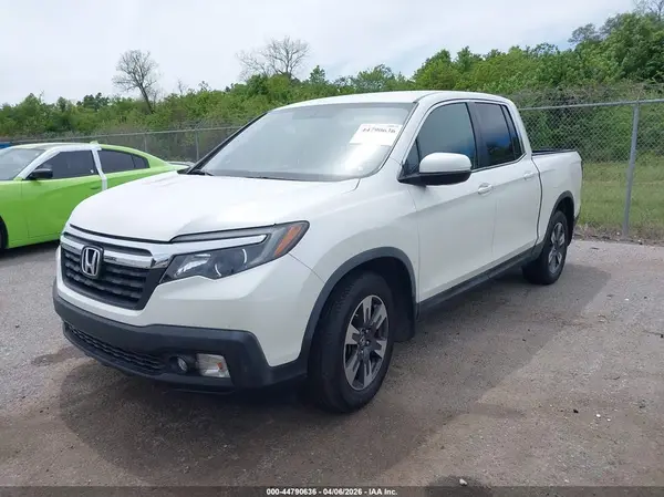 5FPYK2F67HB009299 2017 HONDA RIDGELINE - Image 2