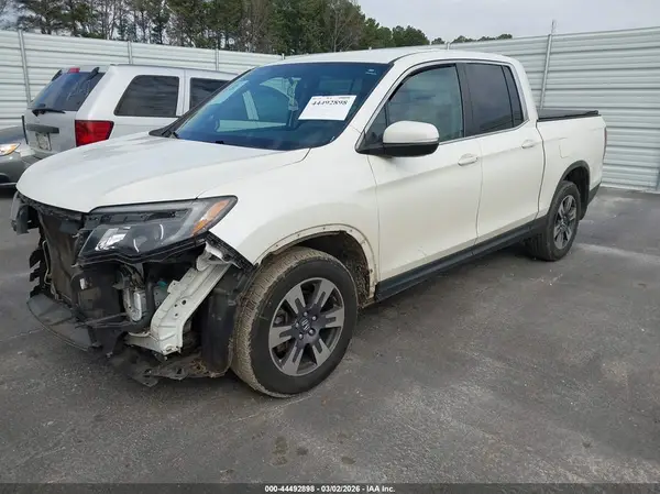 5FPYK2F67HB010162 2017 HONDA RIDGELINE - Image 2