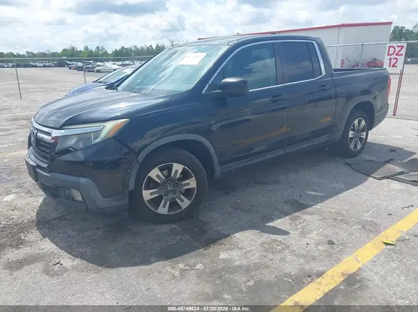 5FPYK2F68HB006024 2017 HONDA RIDGELINE - Image 2