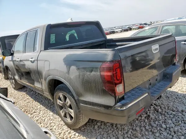 5FPYK2F69HB004699 2017 HONDA RIDGELINE - Image 2