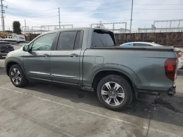 5FPYK2F69JB002733 2018 HONDA RIDGELINE - Image 2