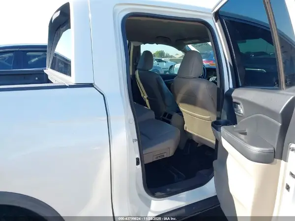 5FPYK2F6XHB007188 2017 HONDA RIDGELINE - Image 8