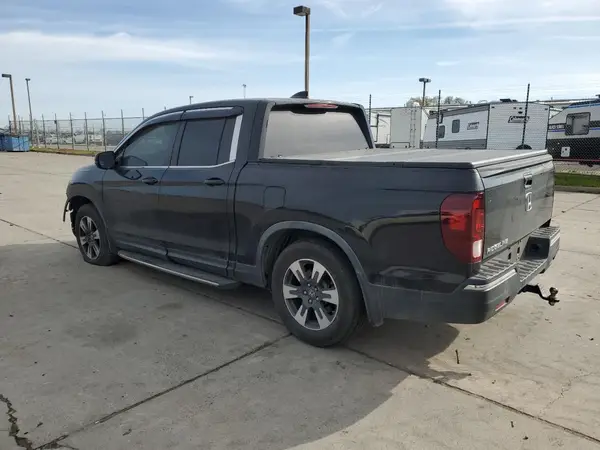 5FPYK2F6XHB008194 2017 HONDA RIDGELINE - Image 2