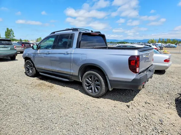 5FPYK3F10MB000223 2021 HONDA RIDGELINE - Image 2