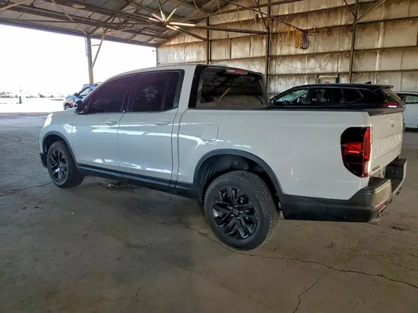 5FPYK3F13RB025348 2024 HONDA RIDGELINE - Image 2