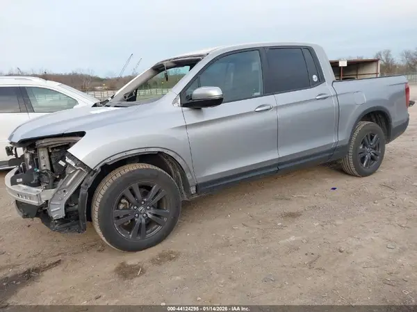 5FPYK3F15LB021888 2020 HONDA RIDGELINE - Image 2