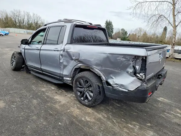 5FPYK3F15MB000203 2021 HONDA RIDGELINE - Image 2