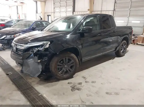 5FPYK3F16HB033216 2017 HONDA RIDGELINE - Image 2