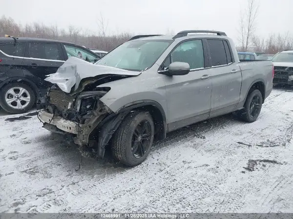 5FPYK3F19HB504713 2017 HONDA RIDGELINE - Image 2