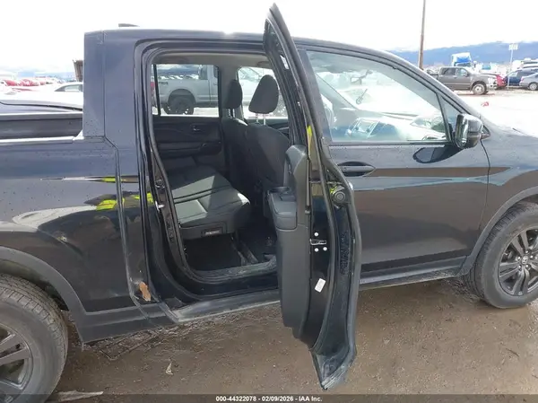 5FPYK3F1XKB049457 2019 HONDA RIDGELINE - Image 8