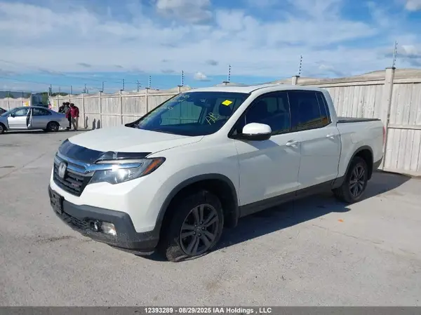 5FPYK3F1XKB502329 2019 HONDA RIDGELINE - Image 2