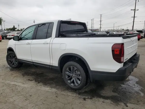 5FPYK3F1XRB008840 2024 HONDA RIDGELINE - Image 2
