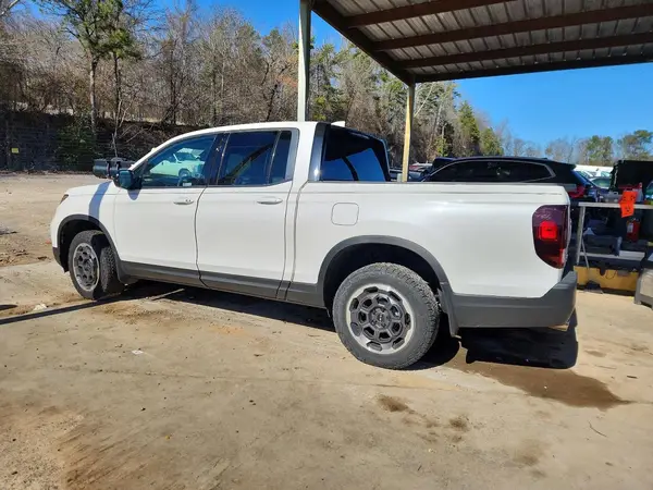 5FPYK3F2XRB022617 2024 HONDA RIDGELINE - Image 2