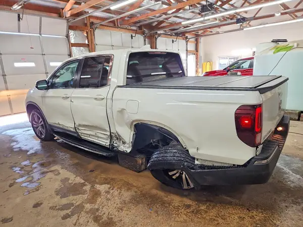 5FPYK3F42HB030694 2017 HONDA RIDGELINE - Image 2