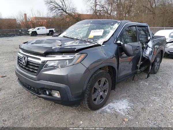5FPYK3F4XHB011827 2017 HONDA RIDGELINE - Image 2