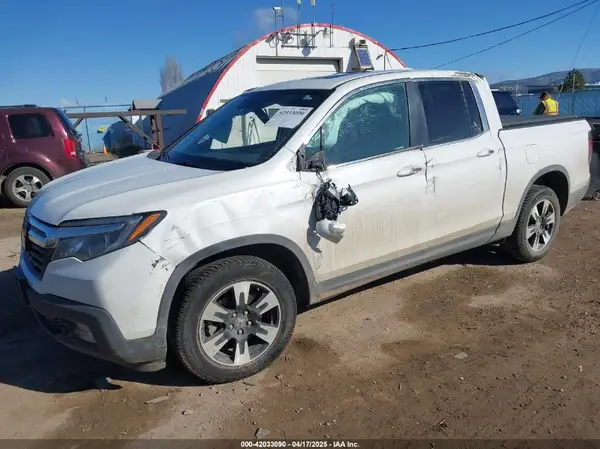 5FPYK3F50LB028430 2020 HONDA RIDGELINE - Image 2