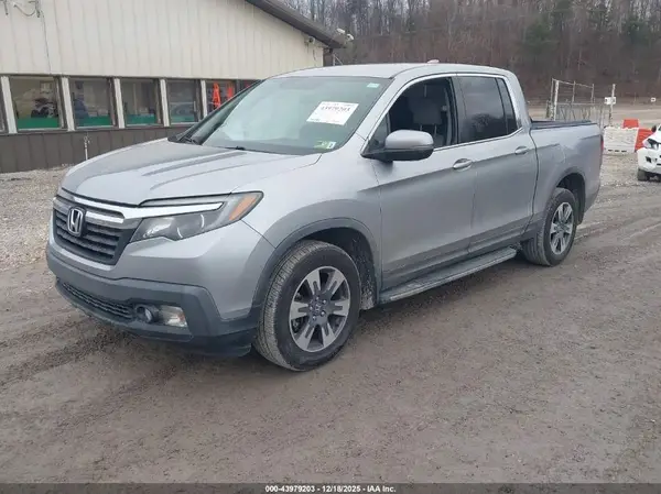 5FPYK3F51HB016147 2017 HONDA RIDGELINE - Image 2