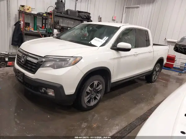 5FPYK3F51JB014081 2018 HONDA RIDGELINE - Image 2