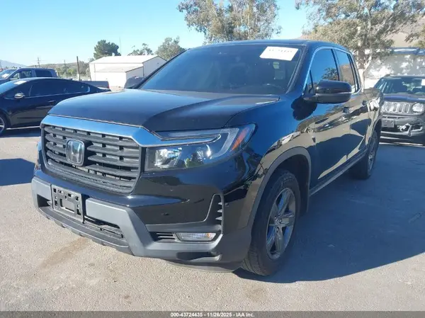 5FPYK3F51PB035540 2023 HONDA RIDGELINE - Image 2