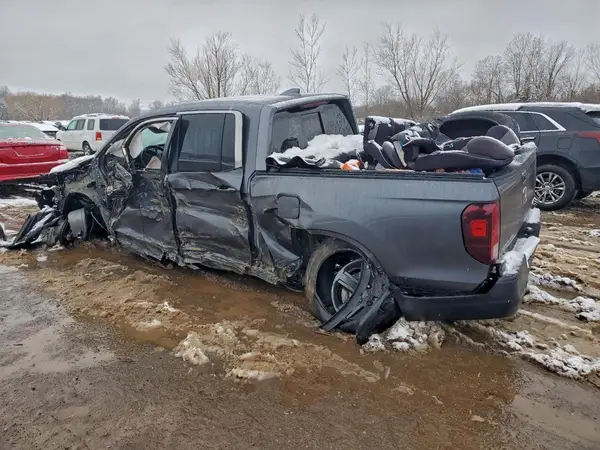 5FPYK3F51PB060681 2023 HONDA RIDGELINE - Image 2