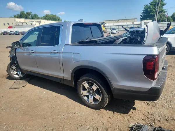 5FPYK3F51RB009393 2024 HONDA RIDGELINE - Image 2