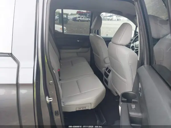 5FPYK3F52HB032017 2017 HONDA RIDGELINE - Image 8