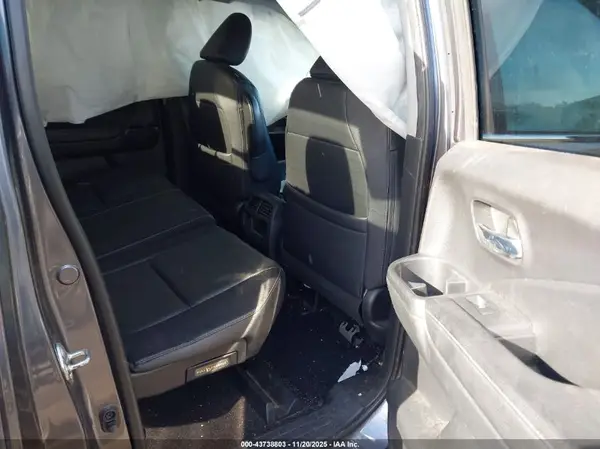5FPYK3F52JB003140 2018 HONDA RIDGELINE - Image 8