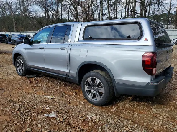 5FPYK3F52JB008709 2018 HONDA RIDGELINE - Image 2