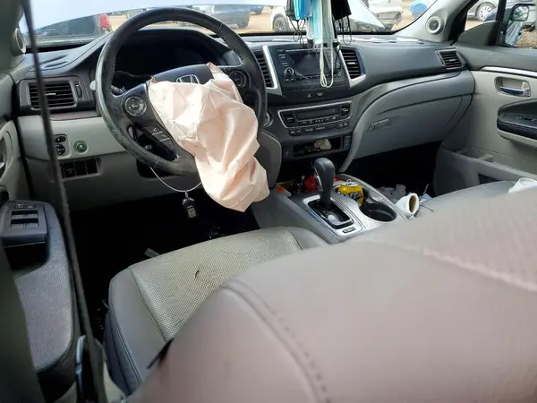 5FPYK3F52JB008709 2018 HONDA RIDGELINE - Image 8