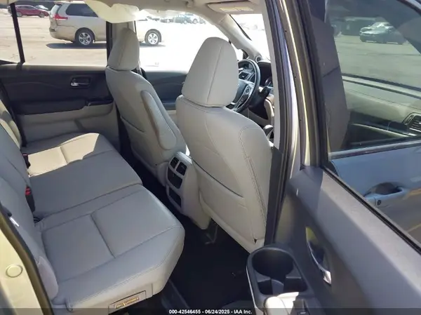 5FPYK3F52KB048807 2019 HONDA RIDGELINE - Image 8