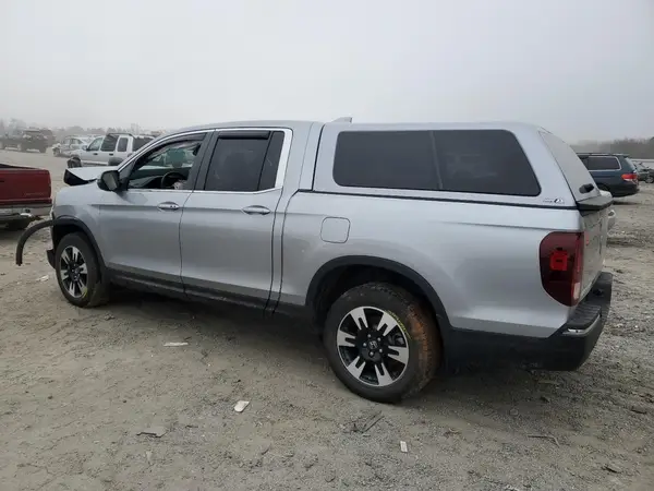 5FPYK3F52LB026405 2020 HONDA RIDGELINE - Image 2
