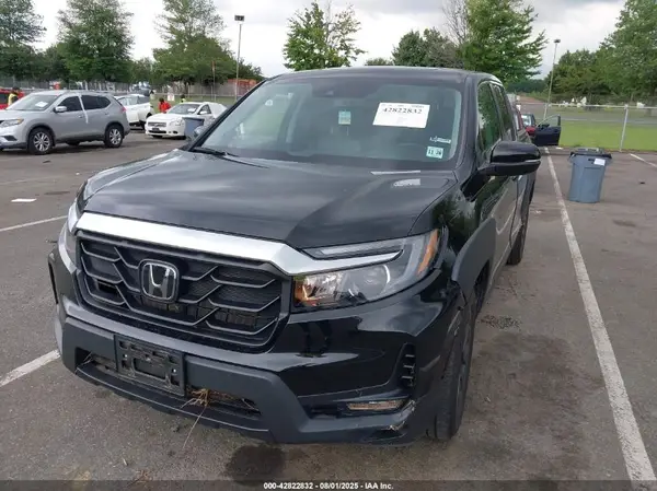 5FPYK3F52PB055022 2023 HONDA RIDGELINE - Image 2