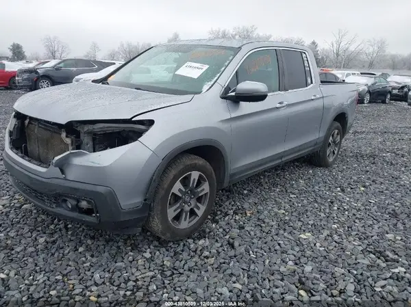 5FPYK3F53HB014724 2017 HONDA RIDGELINE - Image 2