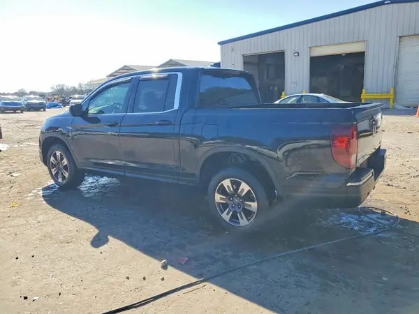 5FPYK3F53HB019714 2017 HONDA RIDGELINE - Image 2
