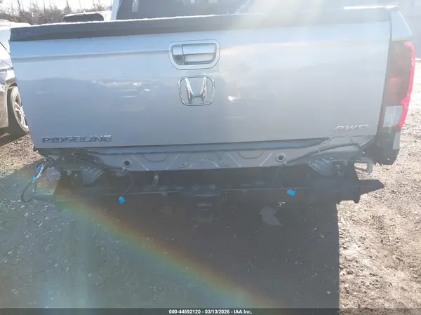 5FPYK3F53JB014518 2018 HONDA RIDGELINE - Image 2