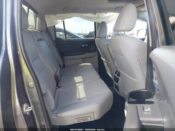 5FPYK3F53KB049173 2019 HONDA RIDGELINE - Image 8