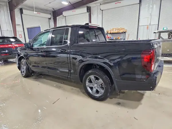 5FPYK3F53NB028148 2022 HONDA RIDGELINE - Image 2