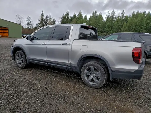 5FPYK3F53PB014981 2023 HONDA RIDGELINE - Image 2