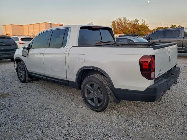 5FPYK3F53PB021445 2023 HONDA RIDGELINE - Image 2