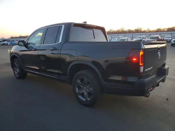5FPYK3F54PB010213 2023 HONDA RIDGELINE - Image 2