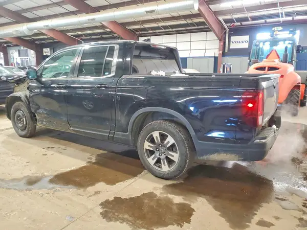 5FPYK3F55HB030391 2017 HONDA RIDGELINE - Image 2