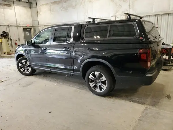 5FPYK3F55HB035820 2017 HONDA RIDGELINE - Image 2