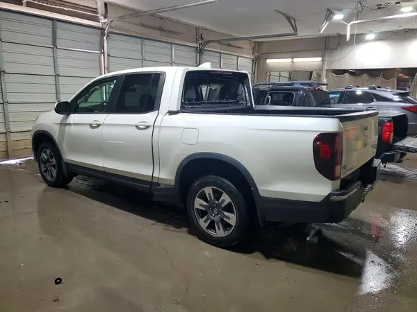 5FPYK3F55JB002032 2018 HONDA RIDGELINE - Image 2
