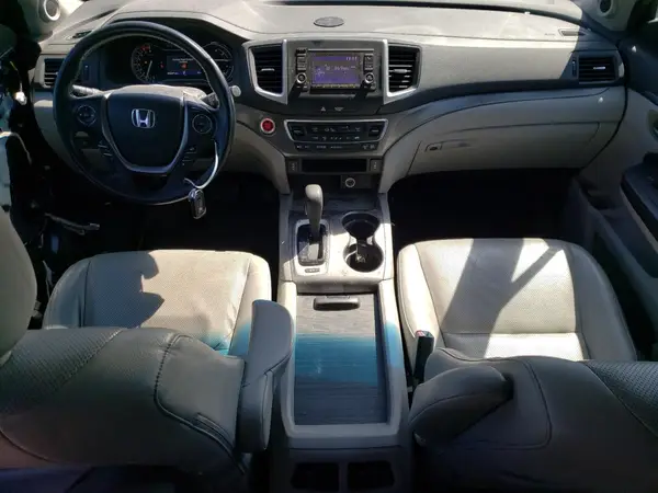 5FPYK3F56HB001983 2017 HONDA RIDGELINE - Image 8