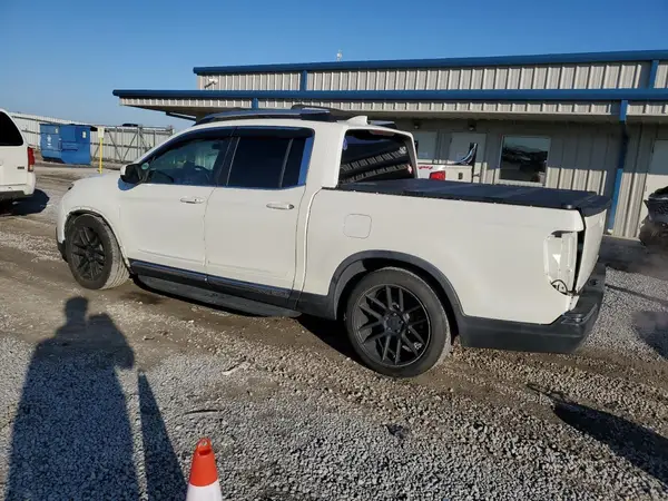 5FPYK3F56HB004835 2017 HONDA RIDGELINE - Image 2