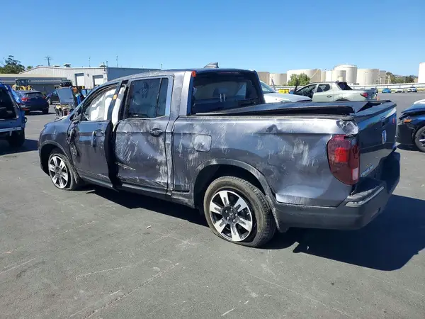 5FPYK3F56LB020929 2020 HONDA RIDGELINE - Image 2