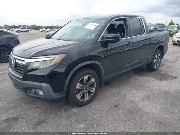 5FPYK3F57HB004861 2017 HONDA RIDGELINE - Image 2
