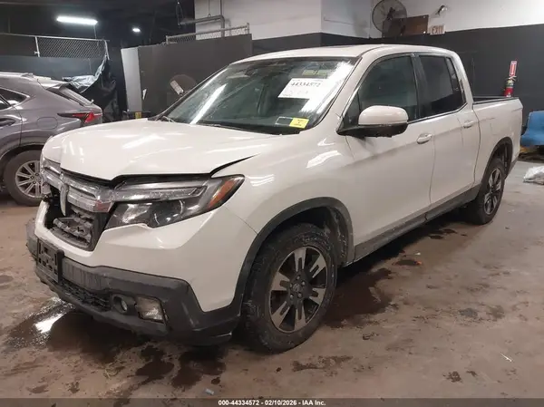5FPYK3F57LB013472 2020 HONDA RIDGELINE - Image 2