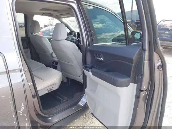 5FPYK3F57LB026075 2020 HONDA RIDGELINE - Image 8